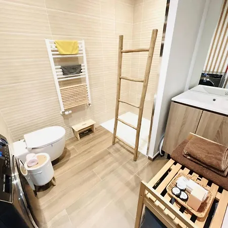 Le Chat'haut Brion Ubytování v soukromí *