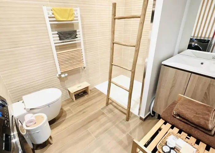 Le Chat'haut Brion Homestay szállás *