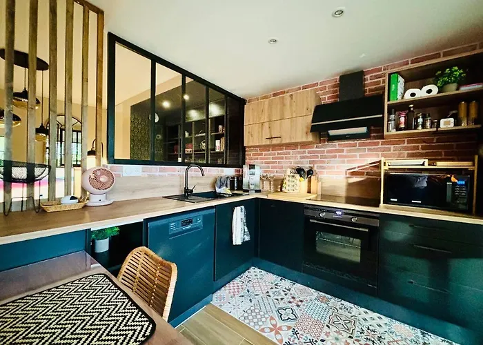 Homestay szállás Le Chat'haut Brion *